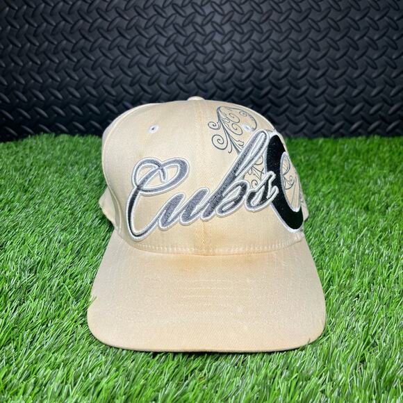 Vintage Chicago Cubs Embroidered Cream Stitched Genuine‎ Merchandise Small Hat - Picture 1 of 7